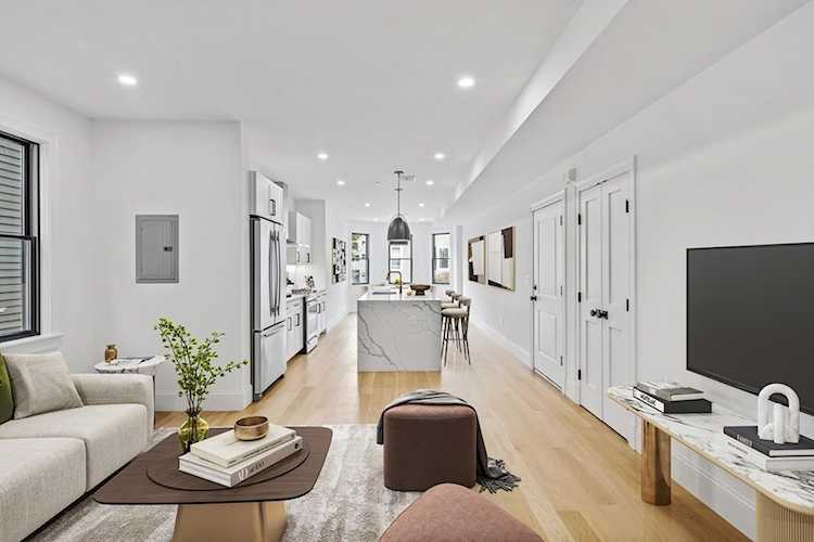 5 Bellflower St #B Boston, MA 02125