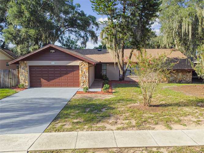 1010 Riflecrest Ave Valrico, FL 33594