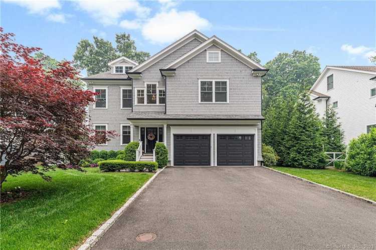 25 Westfair Dr Westport, CT 06880