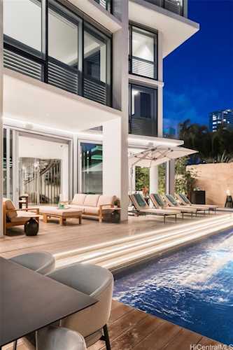 1118 Ala Moana Boulevard #V 1/6 Honolulu, HI 96814