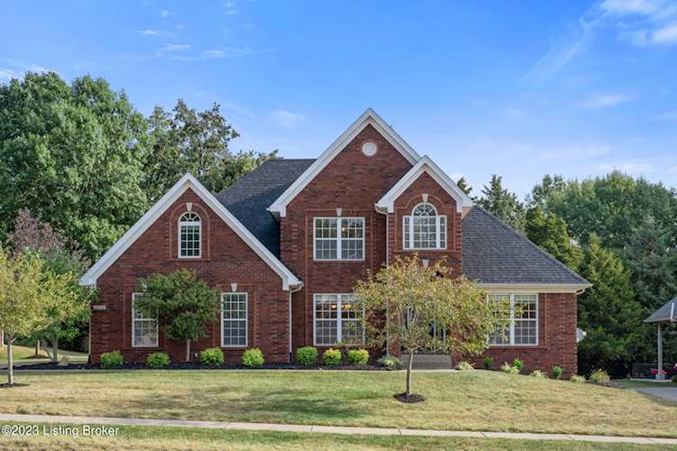 12533 Valley Pine Dr Louisville, KY 40299