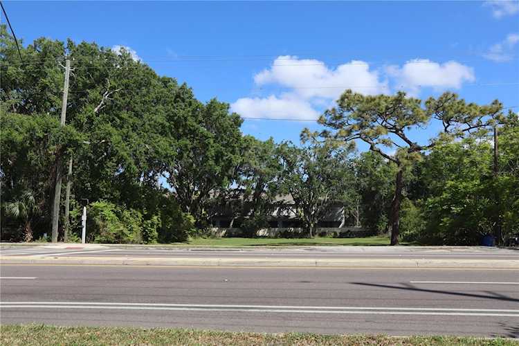 1232 E Bloomingdale Ave Valrico, FL 33596
