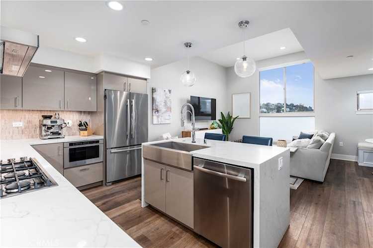 3030 Jarvis Street #10 San Diego, CA 92106