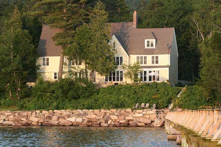 62 Sargeant Dr Mount Desert, ME 04662
