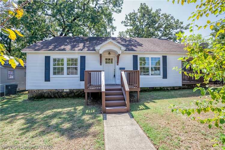 2000 S P St Fort Smith, AR 72901