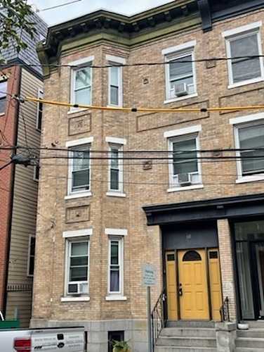 60 Webster St Boston, MA 02128