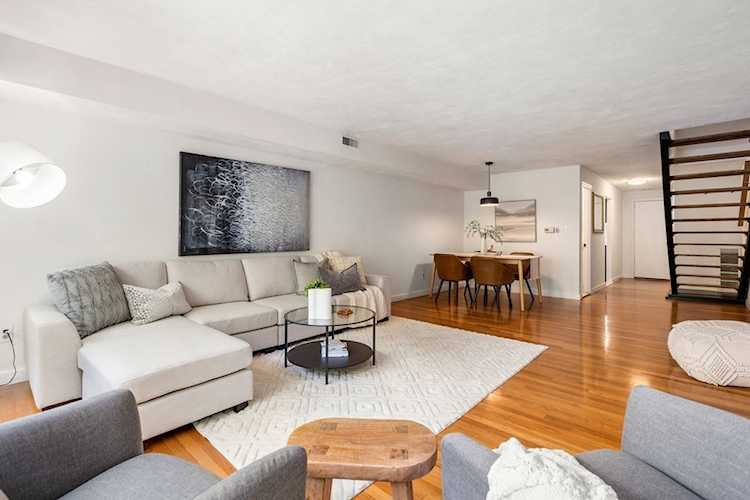 120 Beaconsfield Rd #12 Brookline, MA 02445