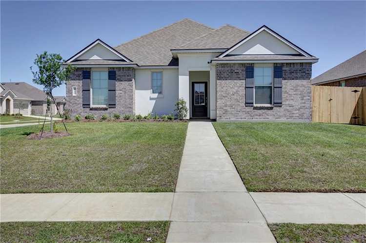 5184 Clarkston Grove Dr Slidell, LA 70461
