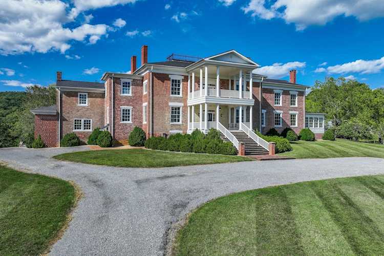 1066 Greyledge Buchanan, VA 24066