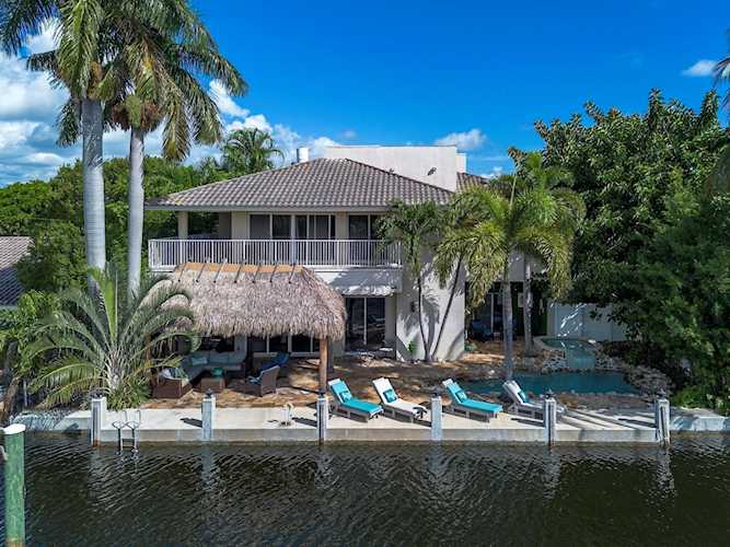 3220 S Terra Mar Dr Pompano Beach, FL 33062