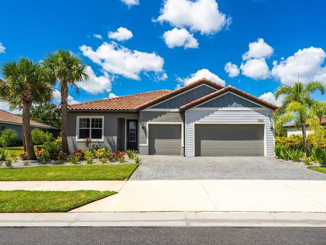 7323 Great Egret Blvd Sarasota, FL 34241