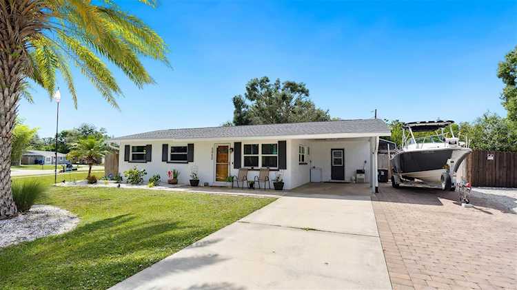 5082 Bell Meade Dr Sarasota, FL 34232