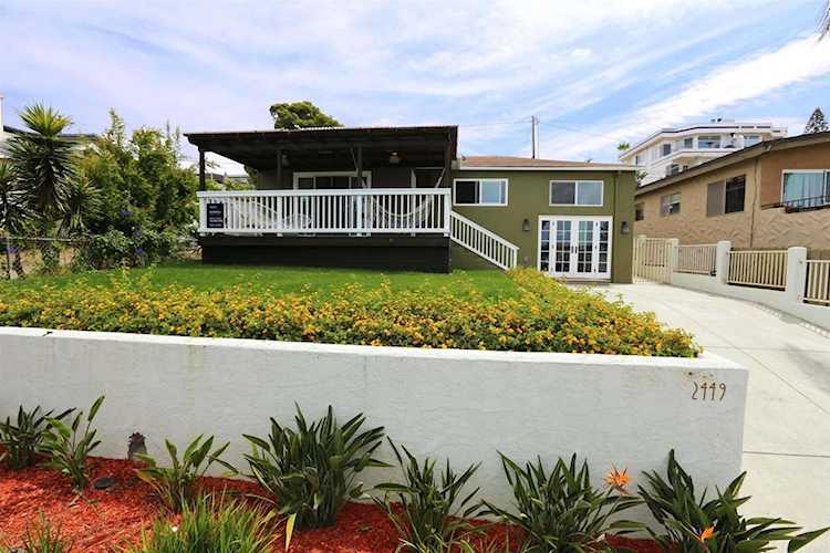 2449 Manchester Avenue Cardiff By The Sea, CA 92007