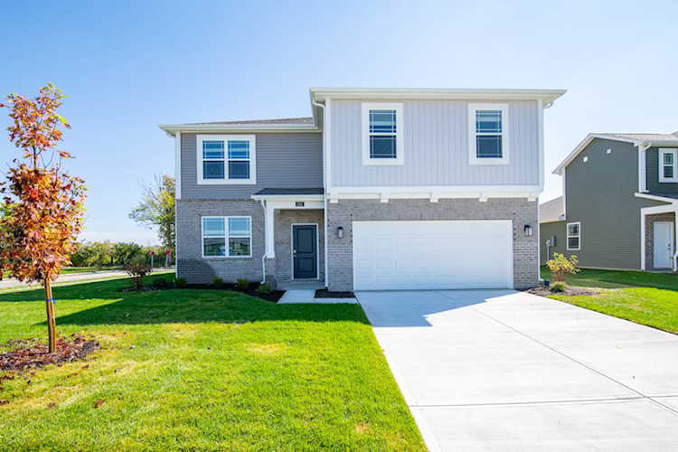 153 Hunter's Ridge Dr Danville, IN 46122