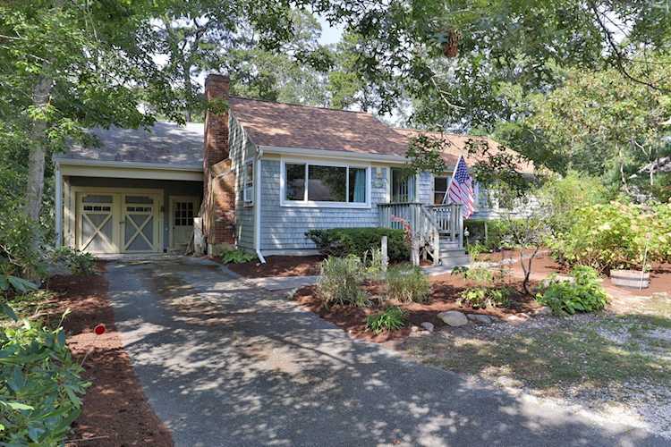 80 Prell Circle Brewster, MA 02631 | MLS 22304159 Photo 1