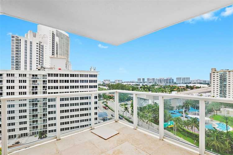 19333 Collins Ave #1210 Sunny Isles Beach, FL 33160