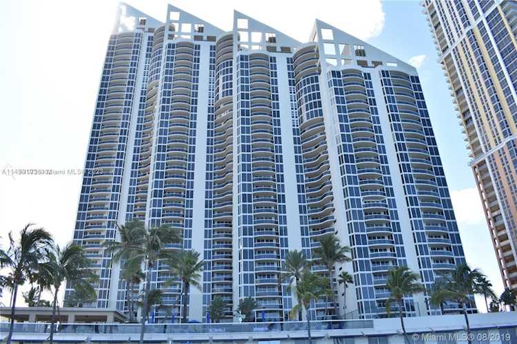 17555 Collins Ave #3202 Sunny Isles Beach, FL 33160