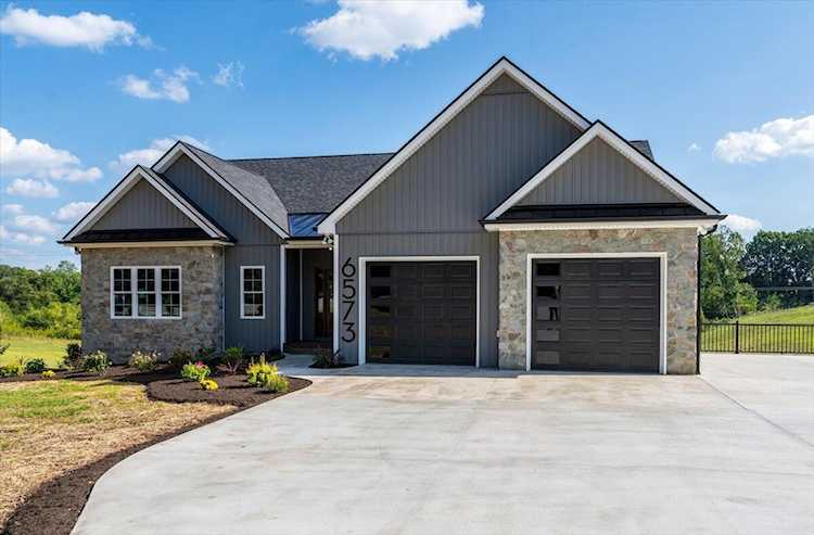 6573 Forest Goode, VA 24556