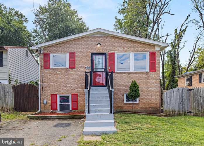 6619 Valley Park Rd Capitol Heights, MD 20743