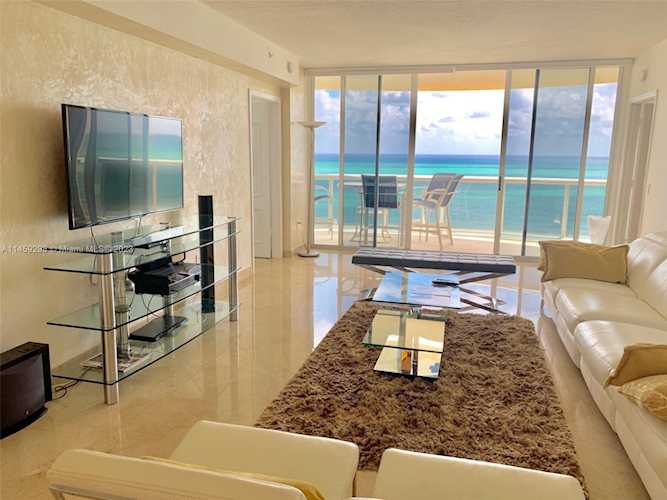17555 Collins Ave #1503 Sunny Isles Beach, FL 33160