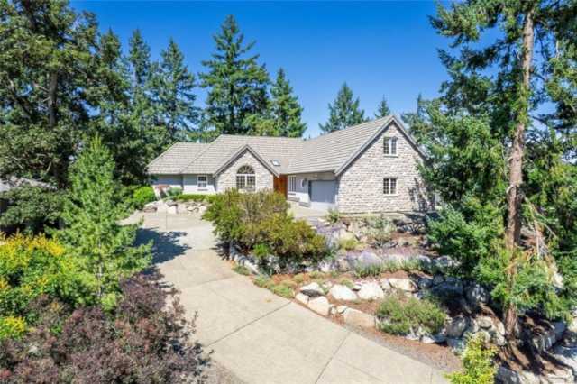 2455 Andover Rd Nanoose Bay, BC V9P 9K5