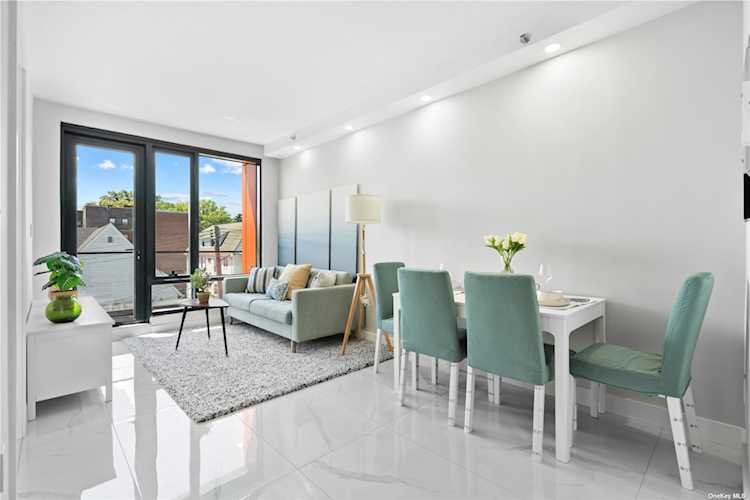 150-15 Barclay Ave #3D Flushing, NY 11355