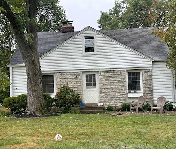2203 Ridgeview Road Upper Arlington, OH 43221 | Vision Realty Inc. Photo 1