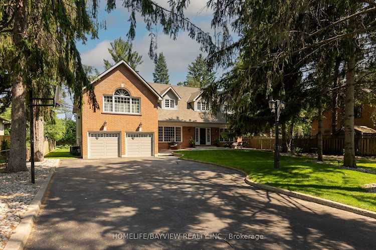 192 Clark Ave Markham, ON L3T 1T5