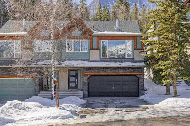 134 Morris Canmore, AB T1W2W6