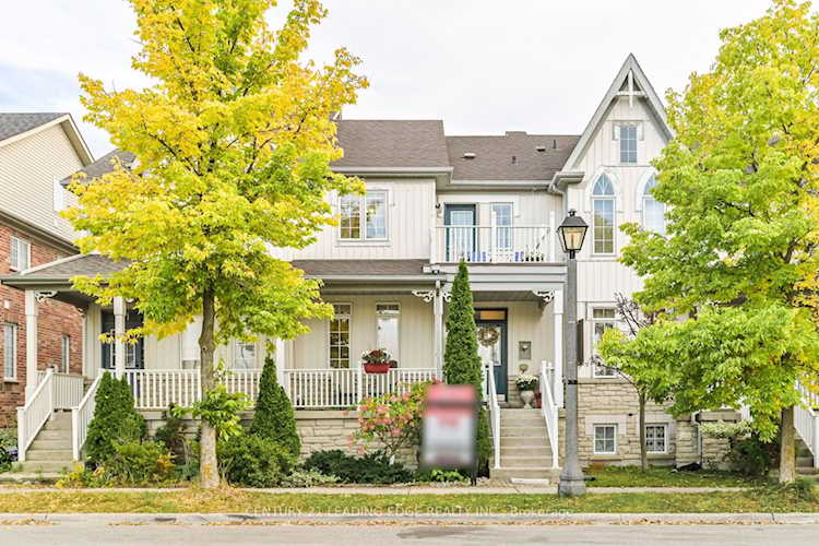 9 Schoolhouse Rd Markham, ON L6C 2W2