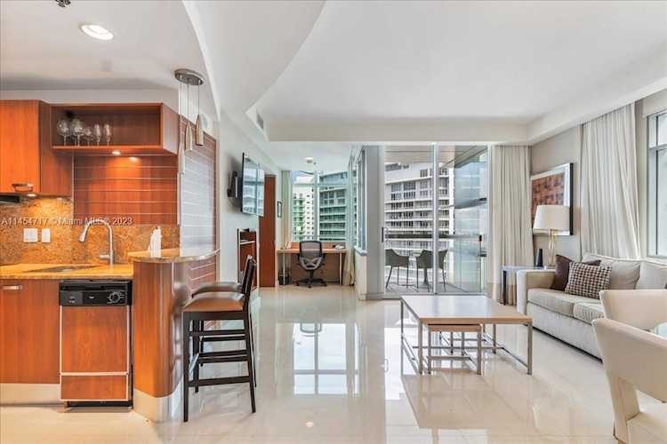 1395 Brickell Ave #3212 Miami, FL 33131