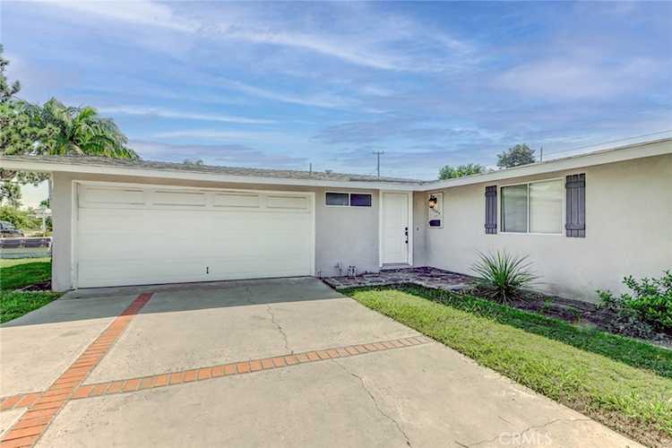 2304 W Palm Ave, Orange, CA 92868 | MLS# PW23176501 | property for lease Photo 1