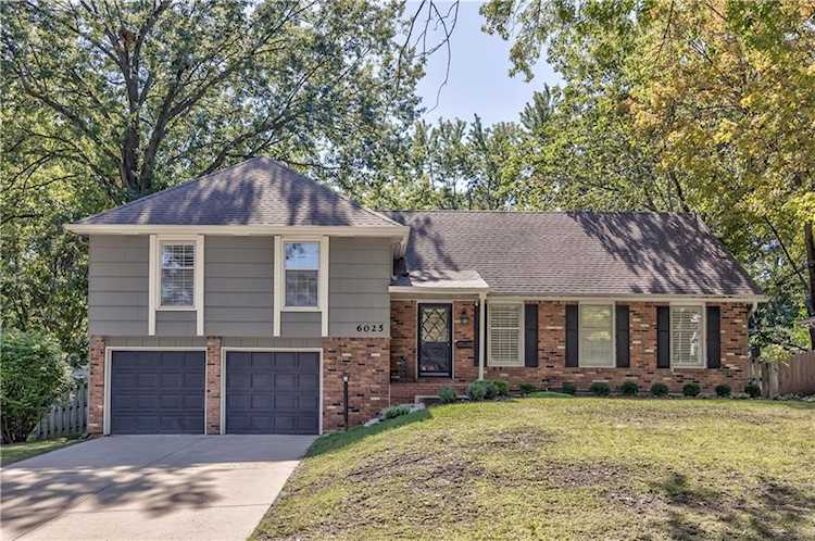 6025 W 89th St Overland Park, KS 66207 | MLS 2456055 Photo 1