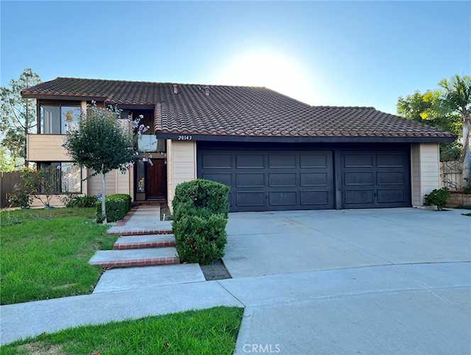 20143 Bader Circle Cerritos, CA 90703 | MLS DW23179524 Photo 1