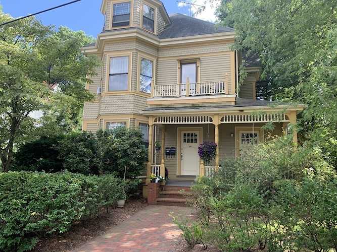 16 Harris St #3 Brookline, MA Brookline Village 02446 | Town Property Group Photo 1