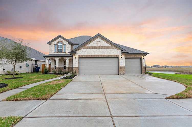 83 Indian Wells Dr Manvel, TX 77578