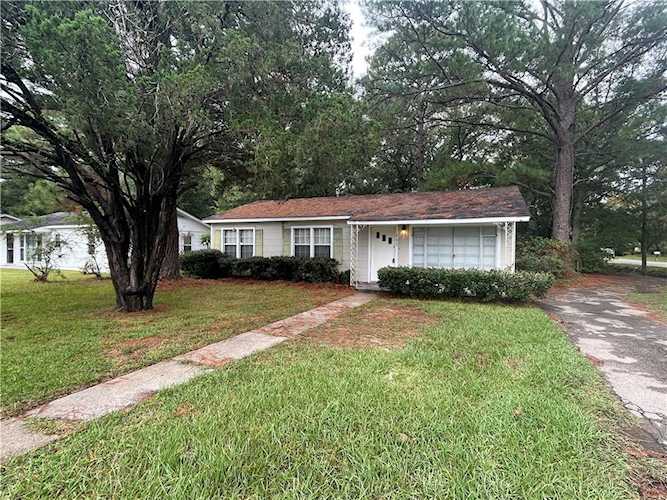 902 Fairmont Street Mobile, AL 36606