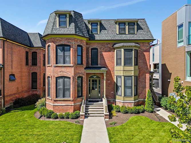295 Alfred St #A Detroit, MI 48201