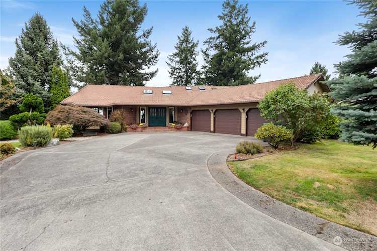 39 Bonney St Steilacoom, WA 98388