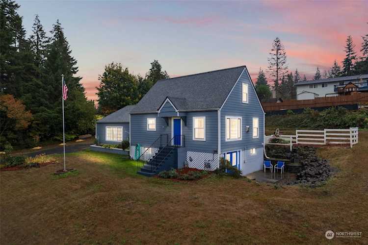 1027 May Ave Shelton, WA 98584