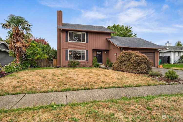 506 Charwila Ln Enumclaw, WA 98022