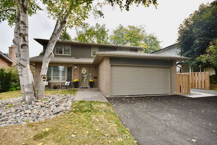 59 Marshall St Barrie, ON L4N 3S6