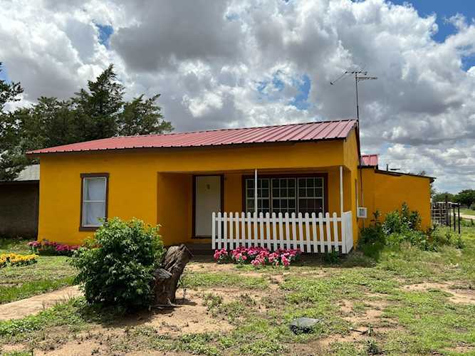 115 Duggan Avenue Anton, TX 79313