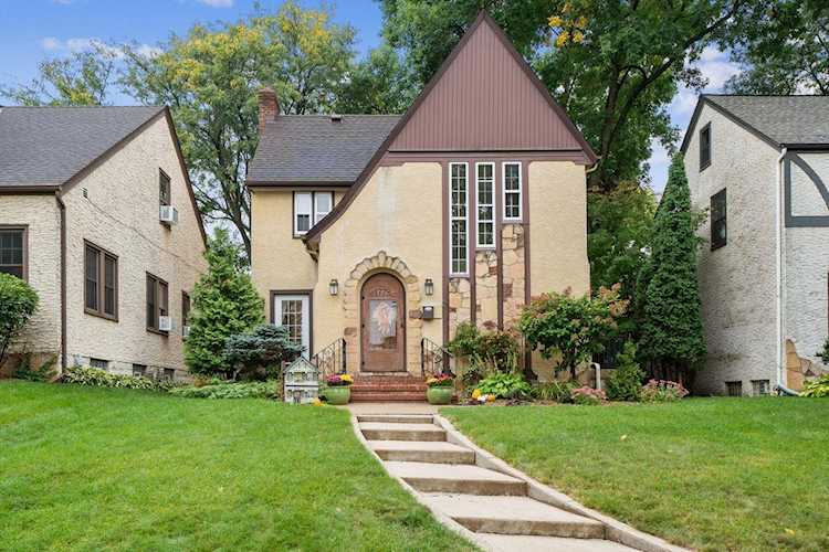 1778 Bayard Avenue Saint Paul, MN 55116