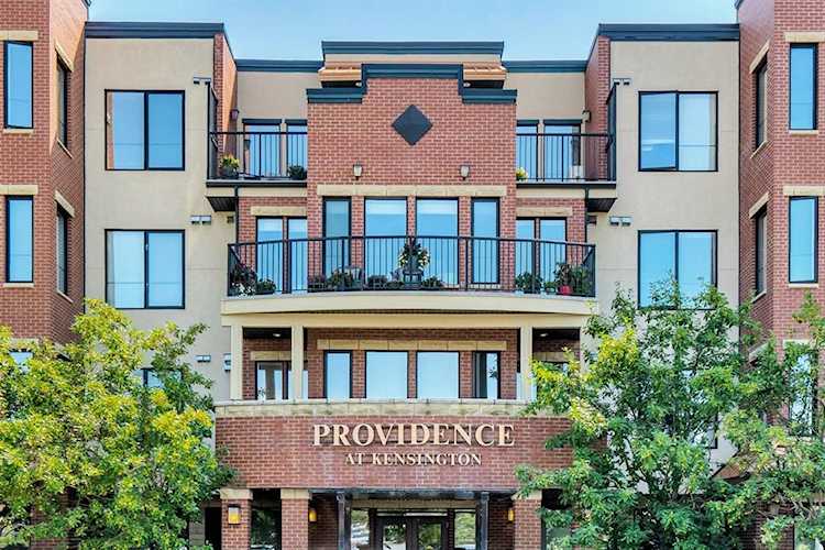1321 Kensington Close NW #301 Calgary, AB T2N 3J6