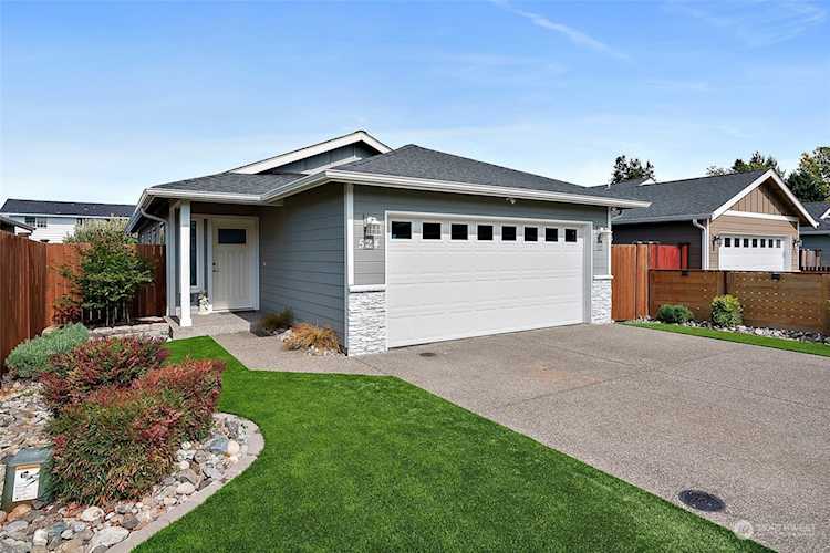 524 E Van Dam Place Buckley, WA 98321