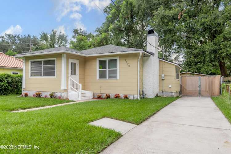 1070 Lark ST Jacksonville, FL 32205