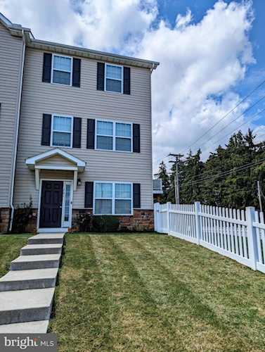 701 Blossom Dr in Hanover,PA Photo 1