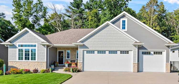 3355 Largo Ridge Ct Green Bay, City of Green Bay, WI 54311-4423