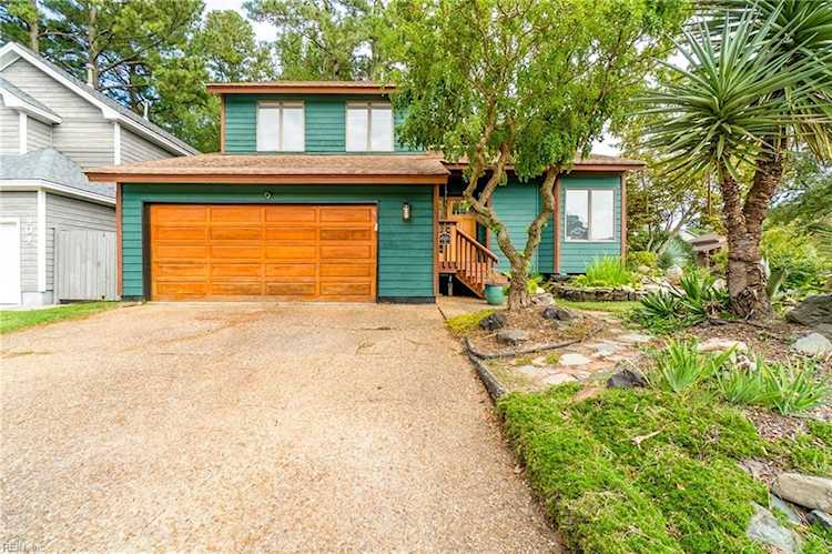 900 Adanka Ln Virginia Beach, VA 23451
